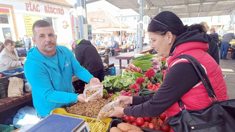 Fedezd fel a dióbél jótékony hatásait, amelyek nemcsak a szív egészségét támogatják, hanem a memóriádra is pozitív hatással vannak! Tudj meg mindent erről a csodás szupergyümölcsről, és nézd meg, mennyibe kerül! (galéria)