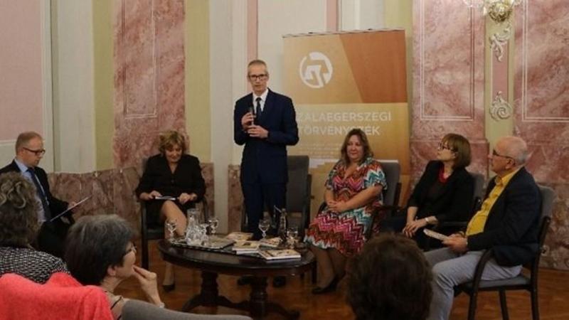 Az ország történetének első életfogytiglani szabadságvesztéséről van szó - most megismerhetjük a bírák véleményét e jelentős döntés kapcsán.