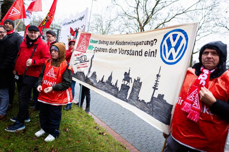 Elképzelhető, hogy a Volkswagen sikeresen átvészelheti a nehézségeket anélkül, hogy gyárakat zárna be.