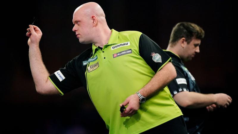 Őrült izgalmakkal teli mérkőzésen jutott be az elődöntőbe Van Gerwen a darts világbajnokságon, és már meg is van az ellenfele!