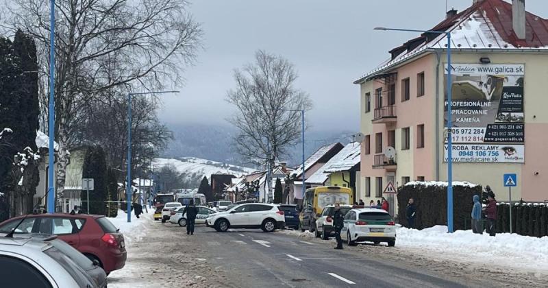 Két ember tragikus haláláról érkezett hír a szepesófalui gimnáziumból, egy szörnyű esemény rázta meg a közösséget.