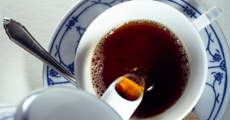 Ha naponta egy finom teát fogyaszt, a teste számos kedvező változáson megy keresztül. A tea nemcsak hidratál, hanem antioxidánsokkal is gazdagítja a szervezetet, amelyek segítenek a sejtek védelmében. Emellett támogathatja az emésztést, javíthatja a konce