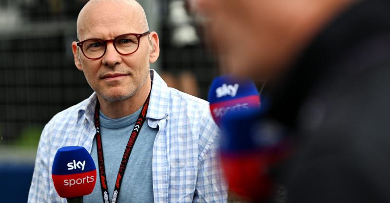 Villeneuve nagyköveti szerepben tér vissza a Williams csapatához | M4 Sport

Jacques Villeneuve, a Formula-1 legendás pilótája, újra a Williams istálló kötelékébe lép, ezúttal nagyköveti minőségben. A kanadai versenyző, aki korábban világbajnoki címet is 