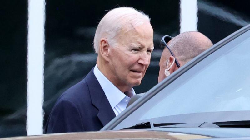 Joe Biden megkezdte a sugárkezelést – számolt be róla a 24.hu.