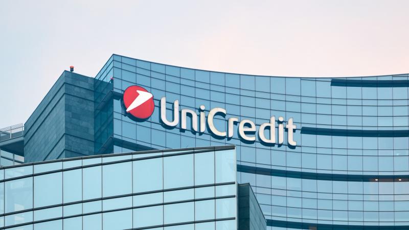 Az UniCredit lenyűgöző pénzügyi eredményeket számolt be, mégis a részvények ára csökkenést mutat.
